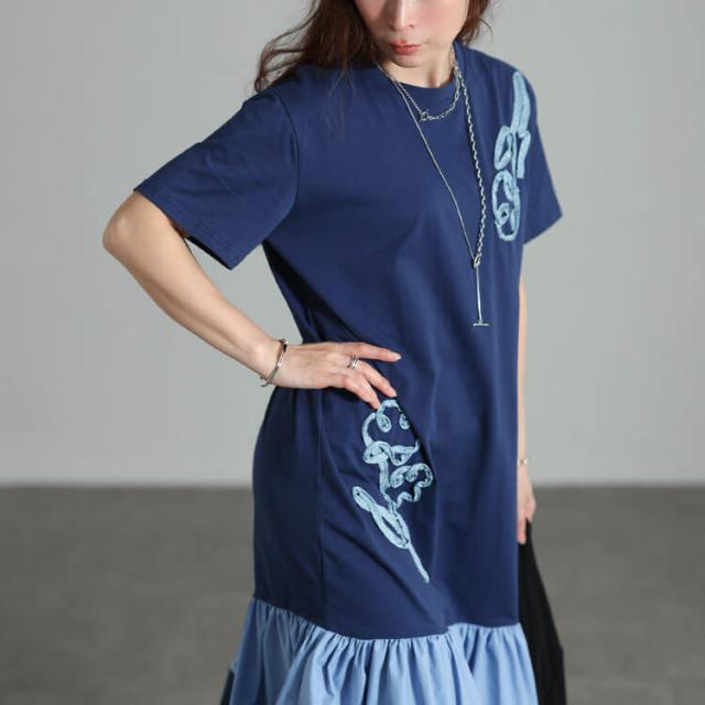 ラメコード刺繍ティアードワンピース