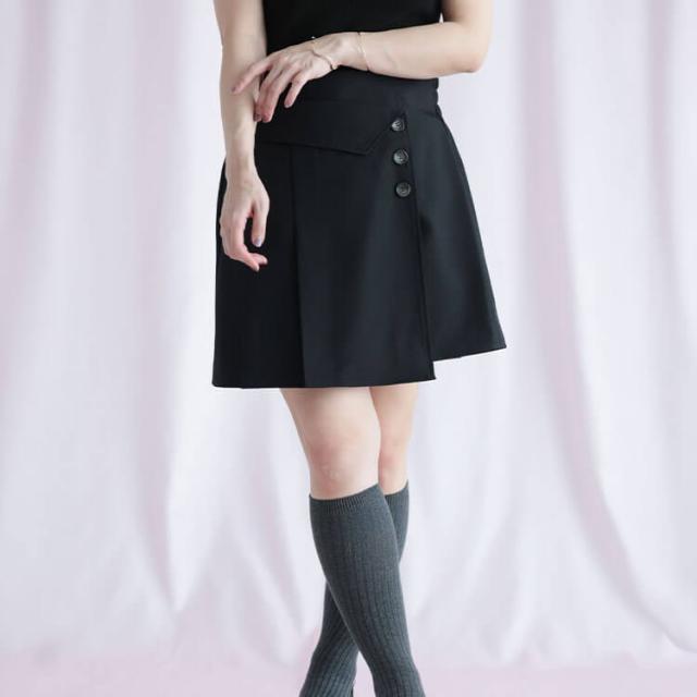 ツイルラップ風プリーツミニスカパン