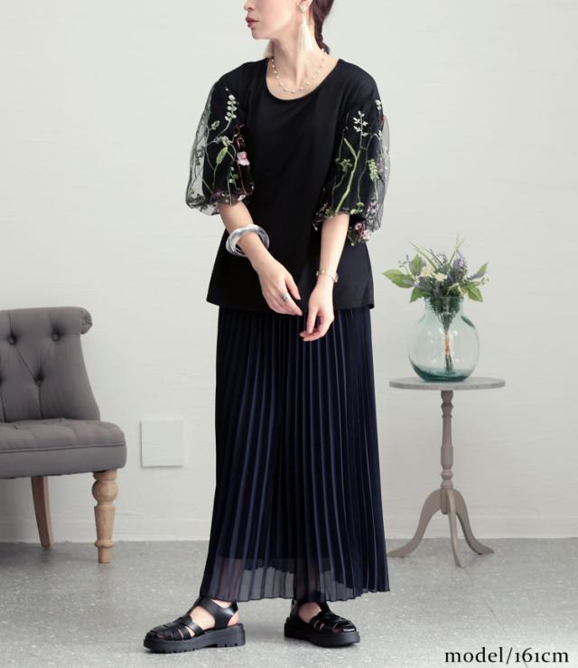 刺繍ボリューム袖トップス