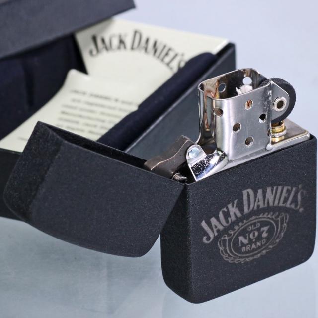 ZIPPO/JACK DANIEL'S ジャックダニエル ロゴ 正規ライセンスUS 2025秋モデル 1941レプリカ ブラッククラックル 46796 画像3