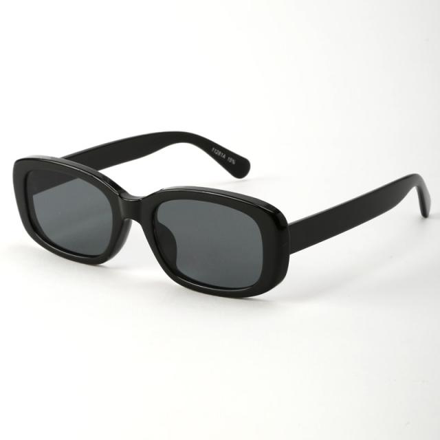 サングラス・メンズ・レディース・スクエアサングラス・ユニセックス・UVカット・紫外線カット・スクエアフレーム・クリアフレーム・スタイリッシュ・太フレーム・四角・横長・小顔・韓国ファッション・モード・おしゃれ・トレンド・度なし・夏・春・秋・冬・通年 6