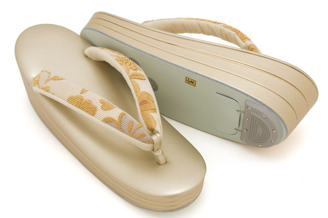 草履バッグセット 留袖用 訪問着用 礼装 フォーマル 岩佐謹製 白