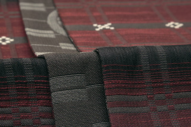 未仕立て】袋帯 弥栄織物 黒 ブラック 赤 レッド 縞 バツ 菱 格子 正絹