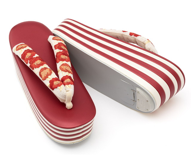 成人式 草履 レディース 厚底 赤 レッド 白 刺繍 太鼻緒 厚底