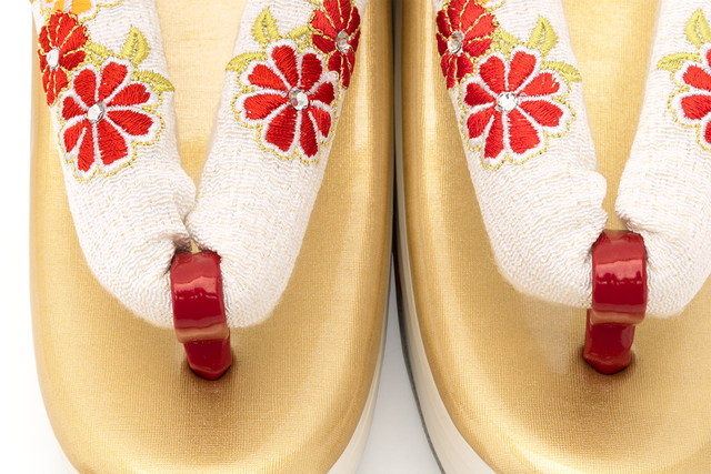 成人式 草履 レディース 厚底 振袖 盛装 yumiyumi 白 金 菊 キク 刺繍