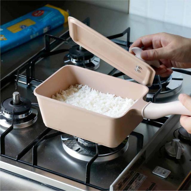 フライパン深型フライパン四角フライパン省スペース焦げ付きにくいスタイリッシュ使いやすい軽量設計IH対応ガス火対応ふらいぱん調理用具フタ付きスクエアSupot深型四角フライパン13×18cmシービージャパン