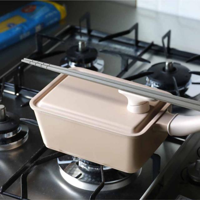 フライパン深型フライパン四角フライパン省スペース焦げ付きにくいスタイリッシュ使いやすい軽量設計IH対応ガス火対応ふらいぱん調理用具フタ付きスクエアSupot深型四角フライパン13×18cmシービージャパン