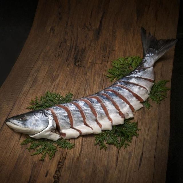 さけ北海道秋鮭銀毛雄武町雄宝低温熟成「雄宝」山漬新巻鮭半身切身