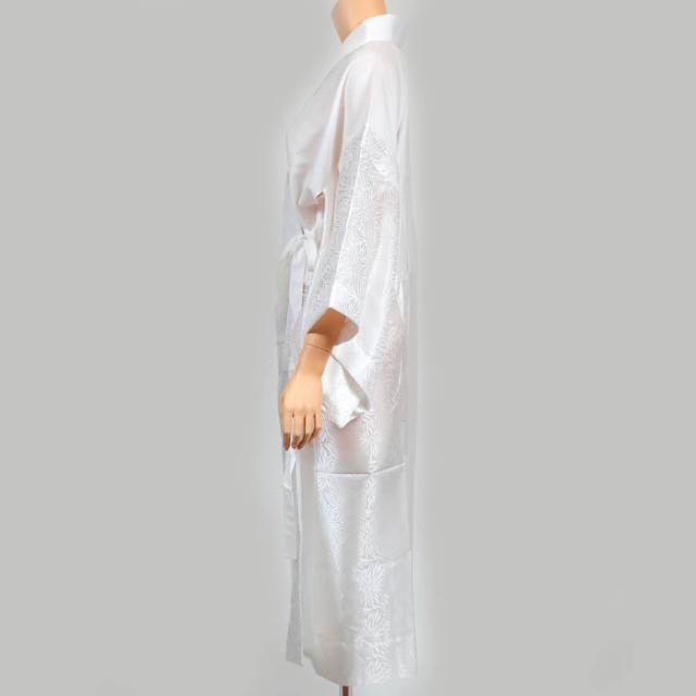 八重の下着本舗 婦人用 身頃は綿100％さらし天竺 半衿付き 白綸子 胴ぬき長襦袢 東衿 M・L (和装呉服) (取寄せ)