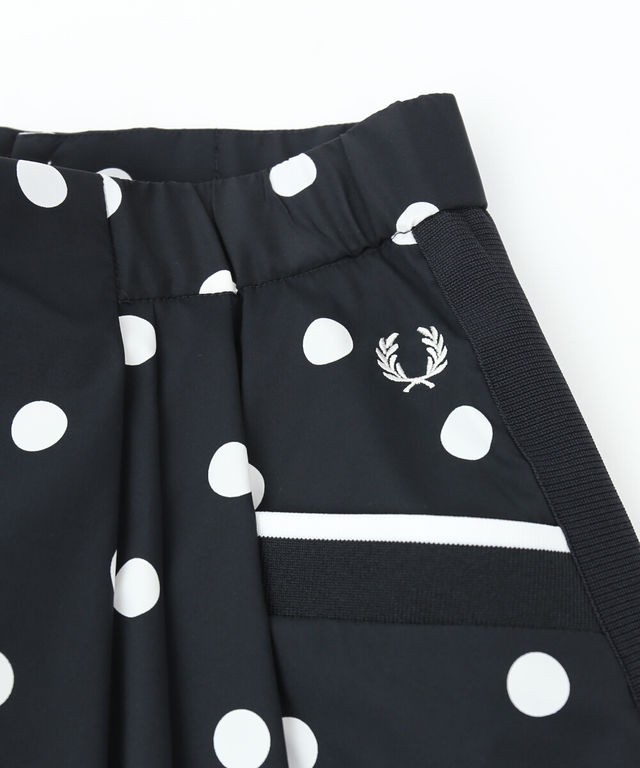 お得得価 フレッドペリー DOT SKIRT FRED PERRY F8623 国内正規品 2021春夏新作 送料無料の通販はau PAY マーケット - エトル!
ファイバーテールランプになります。
パーブルーコムブルー|商品ロットナンバー:496799 タックスカート ドットスカート 超激得低価