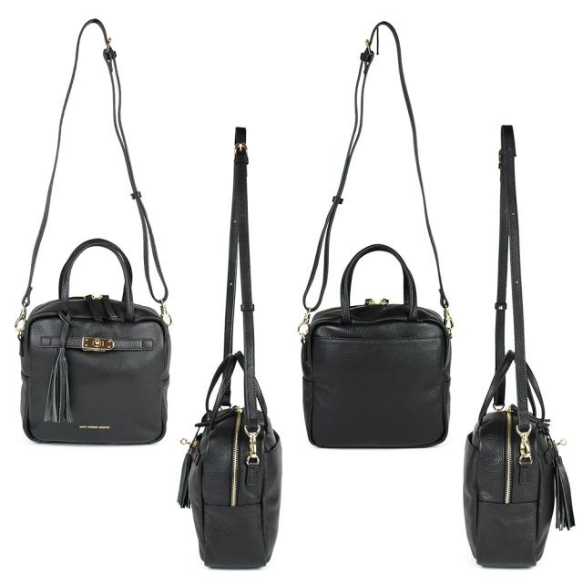 コロンとしたスクエアフォルムの自立可能なショルダーバッグです。