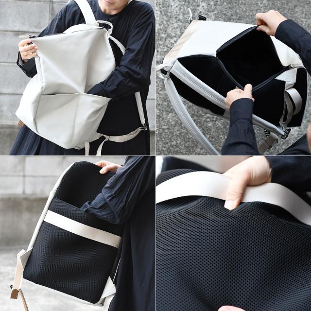 外側にはペットボトルや水筒も収納可能な大きめのフリーポケットが２つあります。