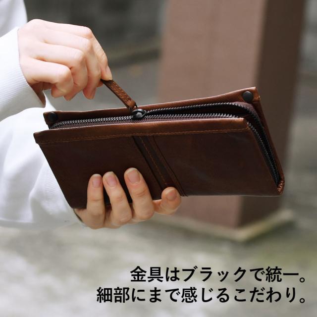 金具はブラックで統一。細部にまで感じるこだわり。