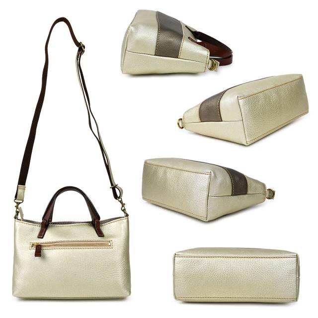 広マチの角底で見た目以上に収納力もあります。