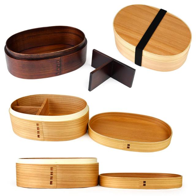 黒いゴムバンドが付属します。