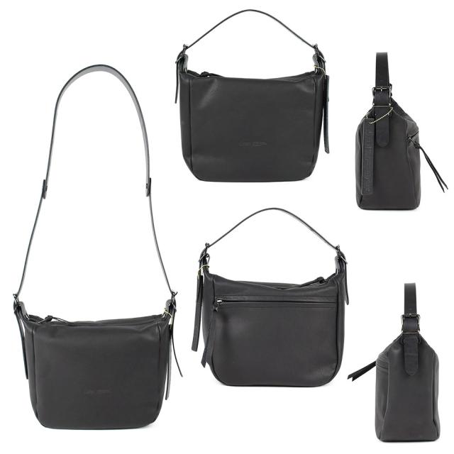 2本のショルダーベルトが付属したコンパクトサイズの2Wayショルダーバッグです。