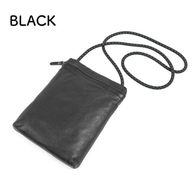 カラーはBLACK（ブラック・黒色）の1色展開です。