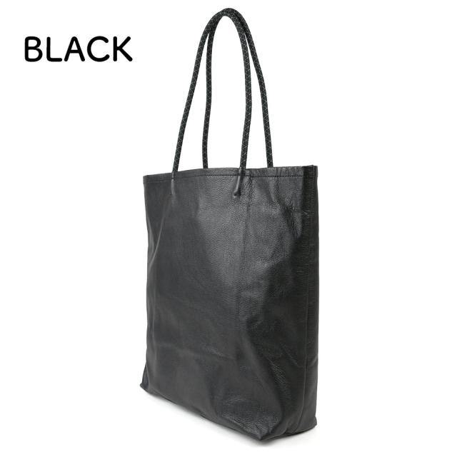 カラーはBLACK（ブラック・黒色）の1色展開です。