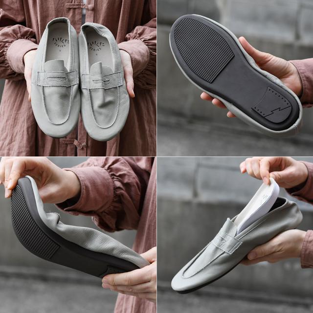 ハリ感がありつつも非常に柔らかな型押しシュリンクレザーを使用しています。