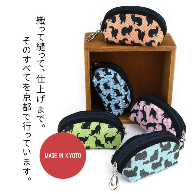 織って縫って、仕上げまで。そのすべてを京都で行っています。