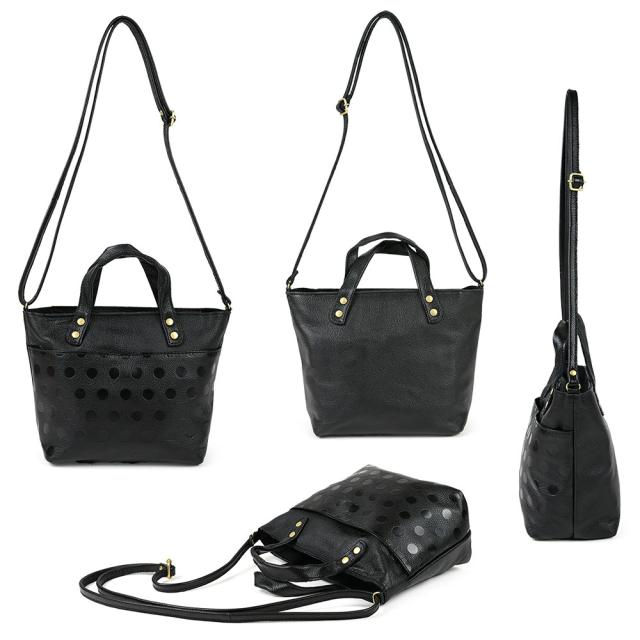 大人可愛い素押しドットの型押しレザーの2Wayショルダーバッグです。