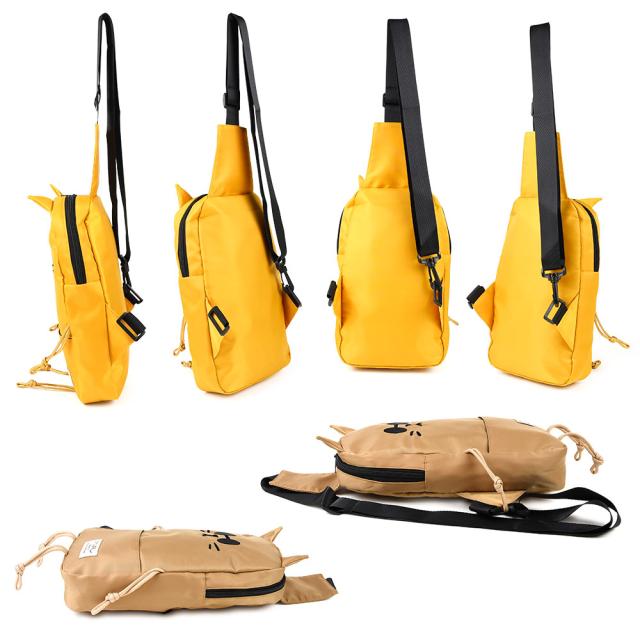 猫耳がとっても可愛いネコ型ボディバッグです。