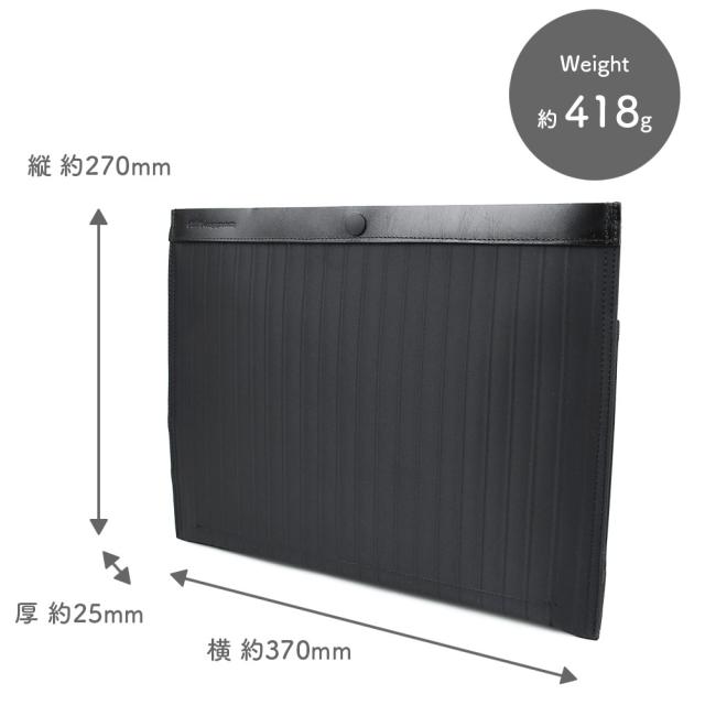 横幅約370mm、高さ約270mm、マチ幅約25mmです。