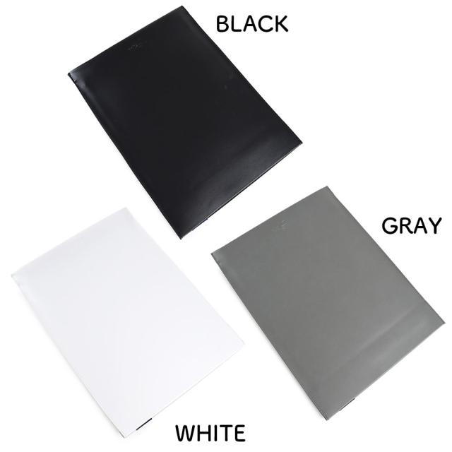 こちらの画像にはBLACK、GRAY、WHITEが記載されています。