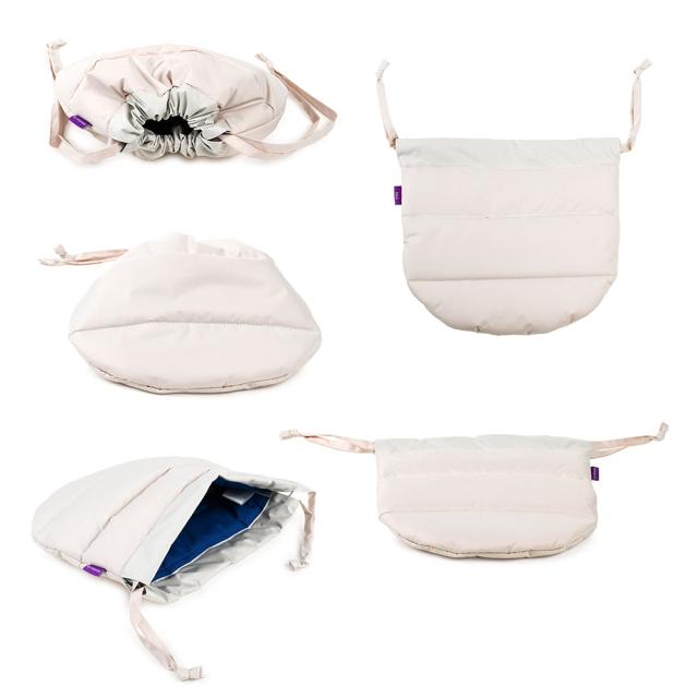 コンパクトなサイズ感でちょっとしたお出かけにぴったりです。