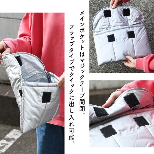 メインポケットはマジックテープ開閉。フラップタイプでクイックに出し入れ可能。