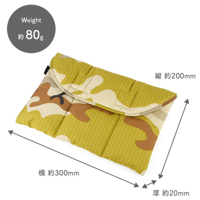 サイズ横幅約300mm、高さ約200mm、マチ幅約20mm、重量は約80gになります。