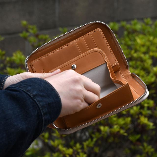 定番のボックス型コインポケット