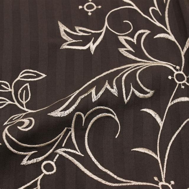 サテンストライプ刺しゅう入り掛け布団カバー