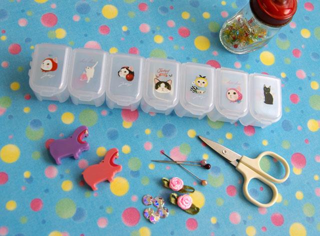 猫のピルケース　【フレンズ】　７連ケース　 choochoo