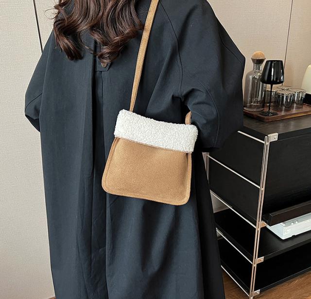 ショルダーバッグ