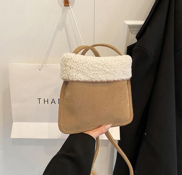 ショルダーバッグ