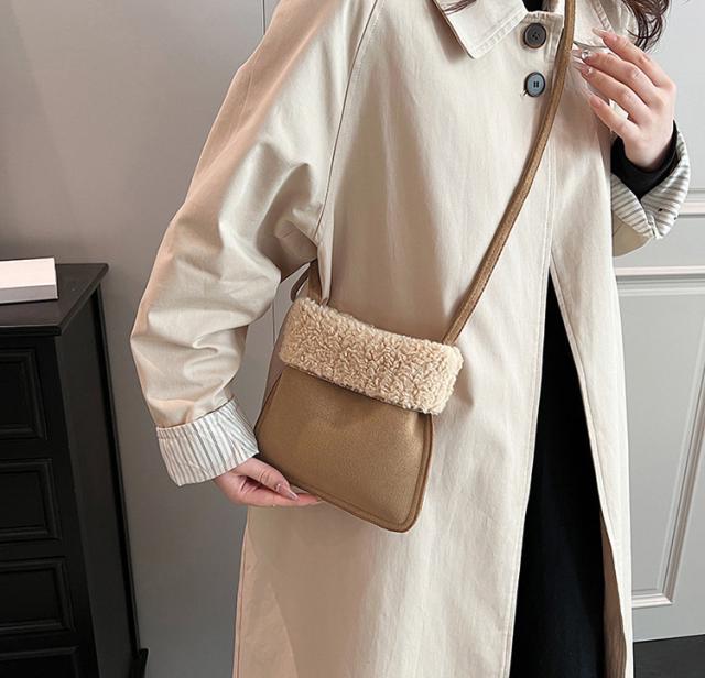 ショルダーバッグ