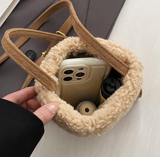 ショルダーバッグ