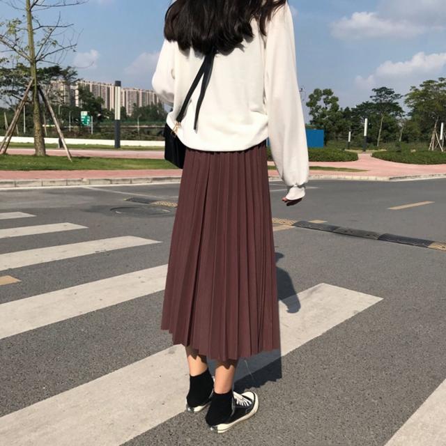 プリーツスカート