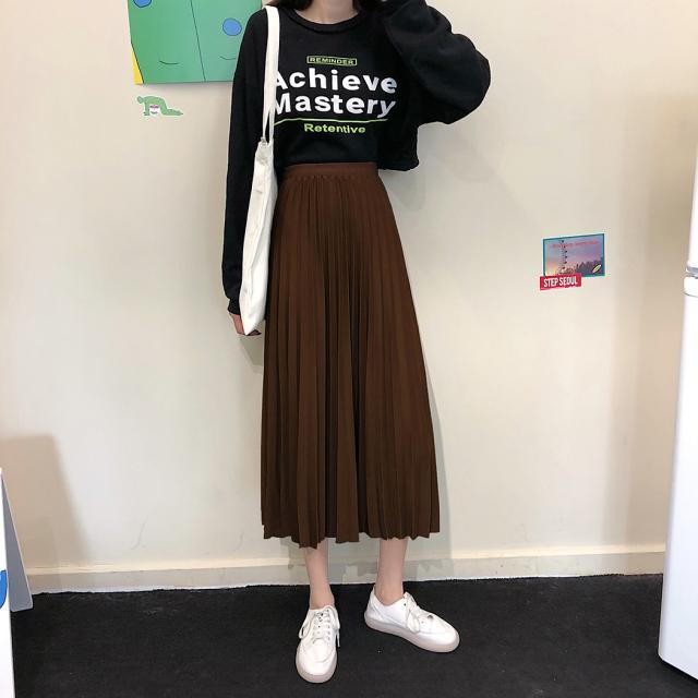 プリーツスカート