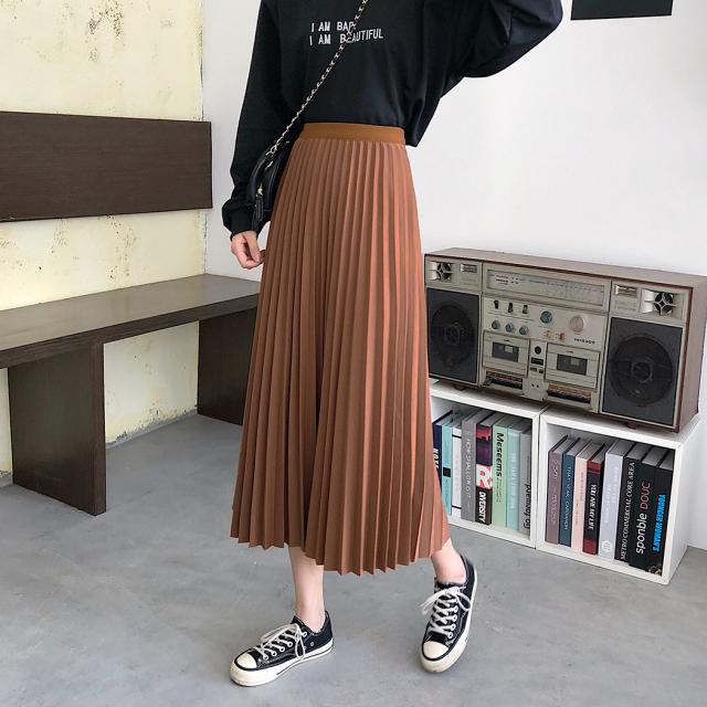 プリーツスカート