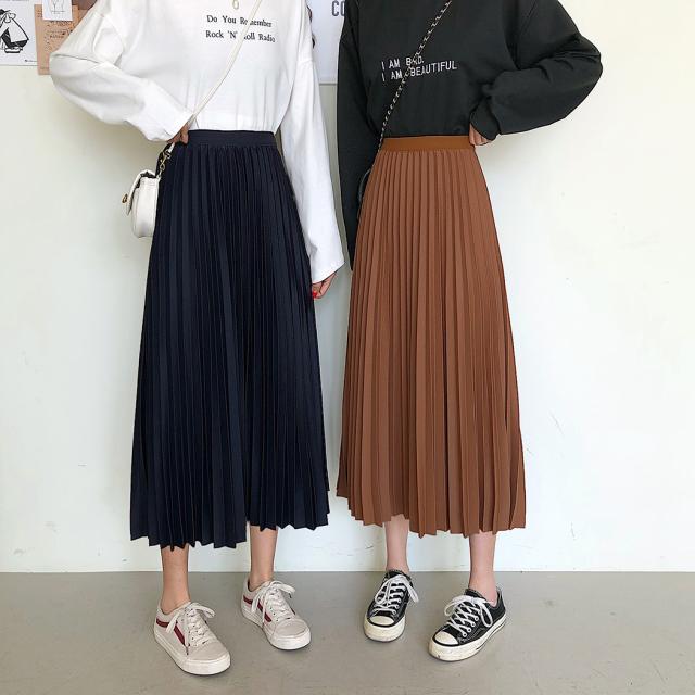 プリーツスカート