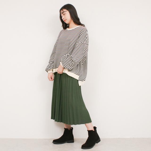 プリーツスカート