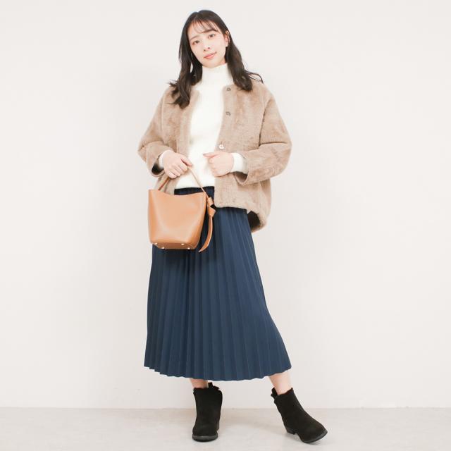 プリーツスカート