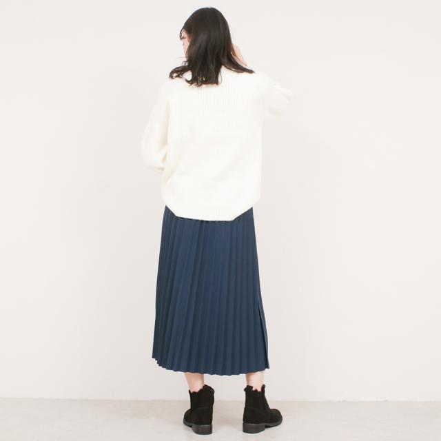 プリーツスカート