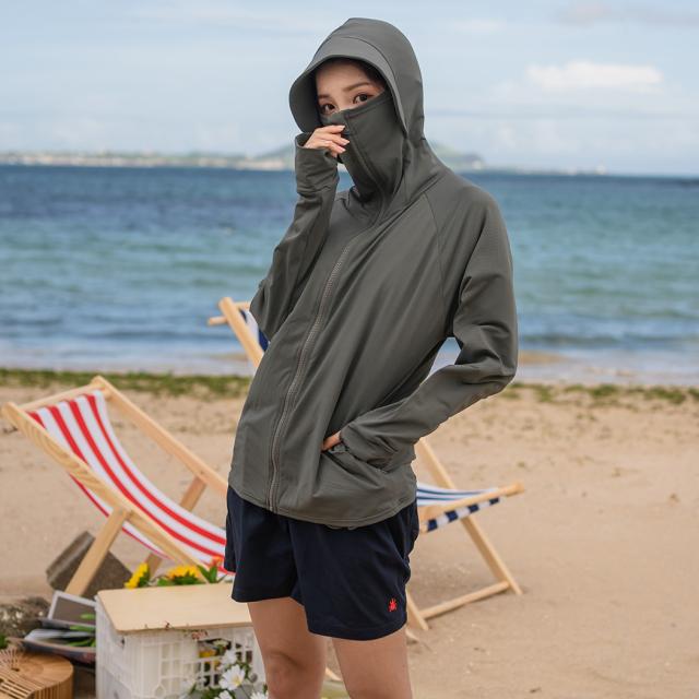 ラッシュガード