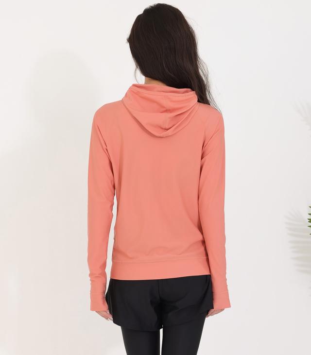 ラッシュガード