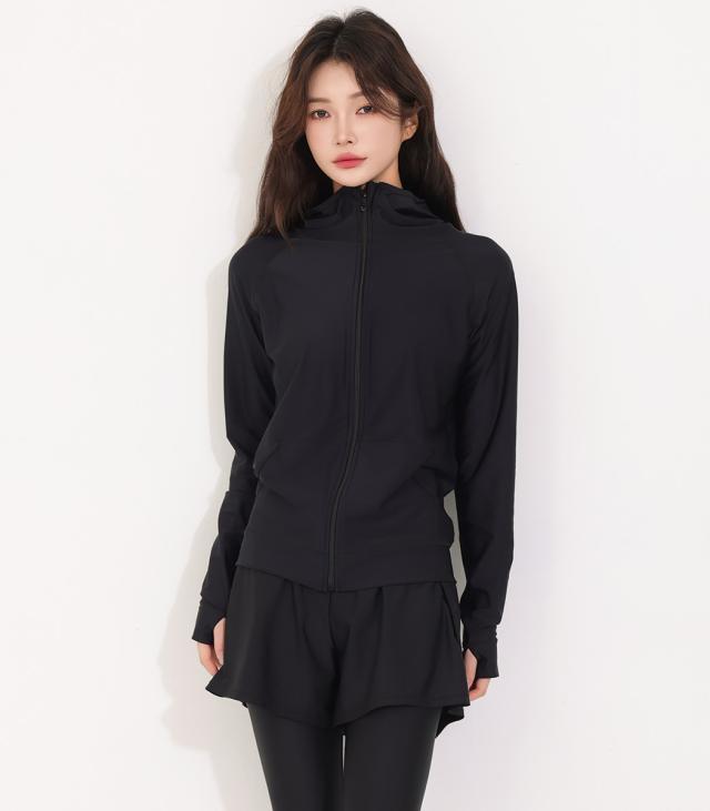 ラッシュガード