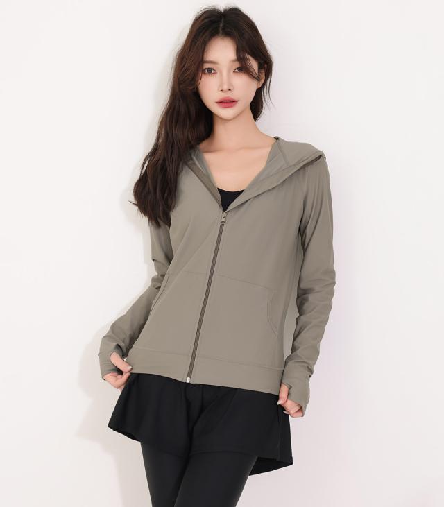 ラッシュガード