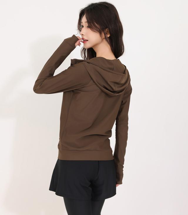 ラッシュガード